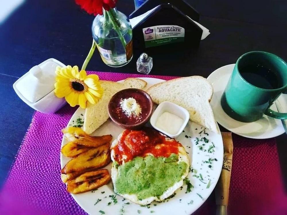 Hotel Gran Plaza Euromaya 안티구아 과테말라 외부 사진